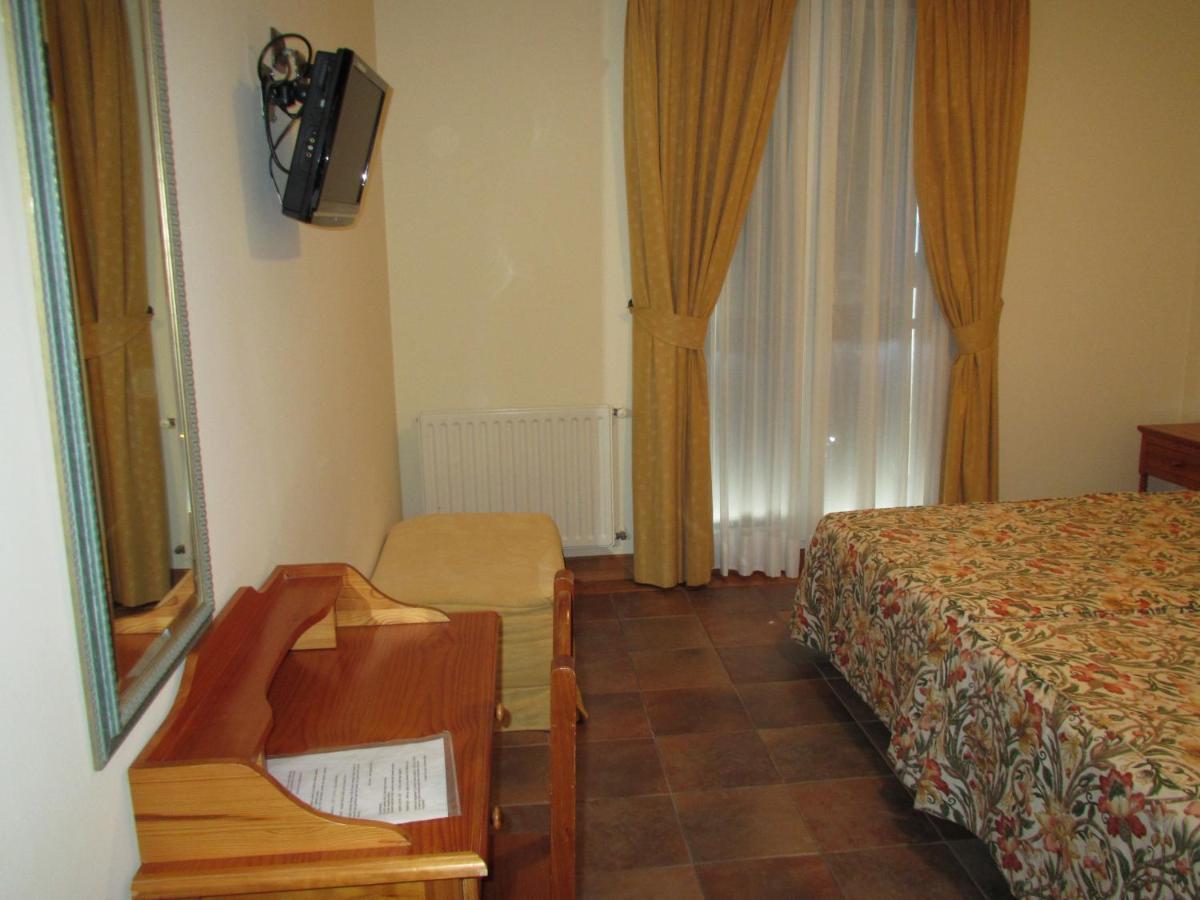 Hotel Ermintxo Ea Ngoại thất bức ảnh